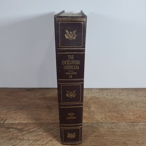 The Encyclopedia Americana Volume 15 India To Jeffers Hardcover.